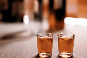 工业酒精与食用酒精有何不同，白酒可以代替酒精使用吗