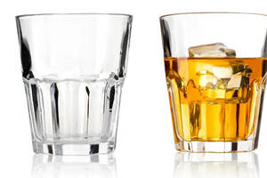 助推白酒流行世界的的两大因素，一是自身风味，二是国家影响力