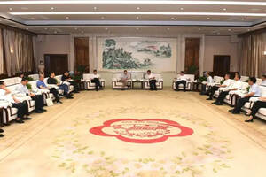 中国酒业协会白酒产业调研工作座谈会在汾酒召开