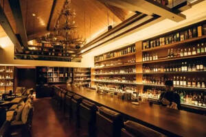 WineBar指南|杭州这几家小酒馆，就是夜归人的深夜食堂