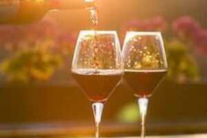 长期品尝葡萄酒的十大益处是什么呢？