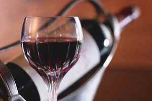 为什么葡萄酒中会有二氧化硫，有哪些作用呢