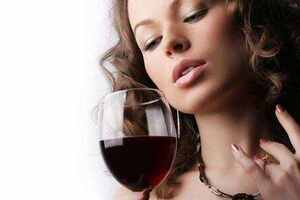 为什么说黑皮诺是自带女朋友属性的葡萄品种，黑皮诺脾气大吗