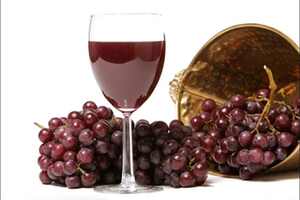 关于葡萄酒的开瓶方法及换瓶技巧我们知道多少呢？