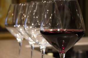 红葡萄酒和干红葡萄酒有什么区别