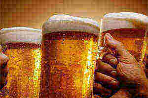 泰山原浆啤酒与旗下系列7天/28天鲜活「泰山啤酒原浆7天鲜活价位」