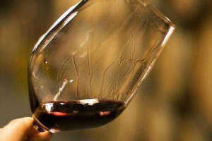 家庭自酿葡萄酒_家庭自酿葡萄酒葡萄酒酿制过程中果胶酶的作用是什么