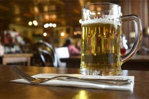 在啤酒生产中硅藻土是作为什么使用