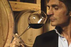 自酿干红葡萄酒的方法是怎么样的呢？