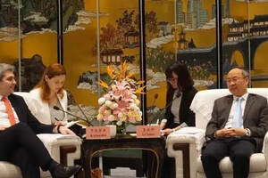 克维利：格鲁吉亚驻华大使访问四川省