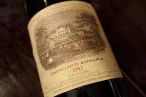 82拉菲红酒是82年生产的吗（82拉菲红酒是82年生产的吗?）
