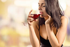 冷藏会导致红酒变得更酸吗？