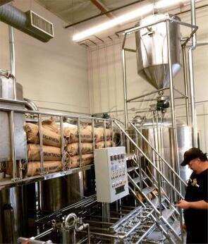 精酿啤酒设备发酵罐的清洗工作