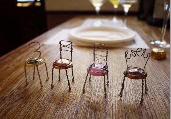 怎样把香槟塞变成美爆了的小椅子