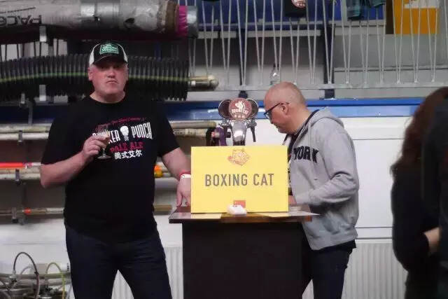 Boxing Cat 和 Lervig 联合打造一把挪威木槌