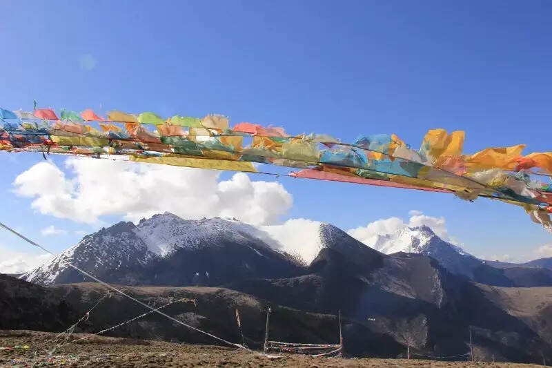 西藏万里行之六-大美然乌湖与传说中的七十二拐