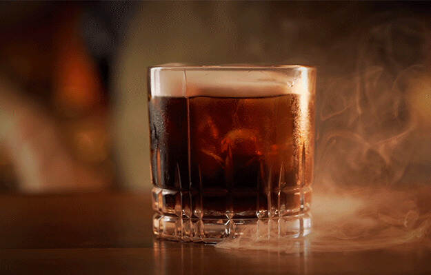 星巴克这杯威士忌「桶酿」咖啡，为什么选择了TA？