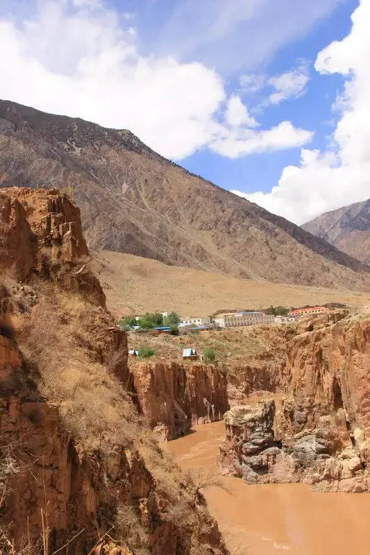 东达山路遇营口背包客-西藏万里行之五