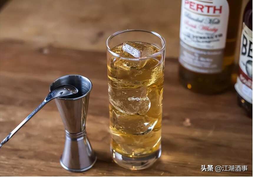 夏天怎么喝威士忌？一个让酒变好喝的简单方法，广东年轻人都喜欢