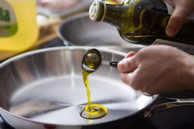 如何优雅地吃油？意大利橄榄油指南