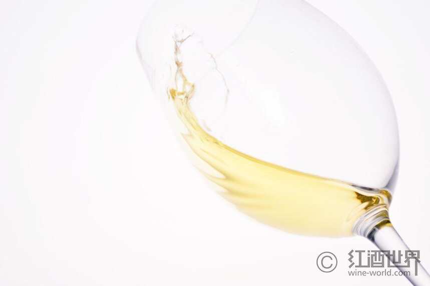 白葡萄酒是如何酿成的？