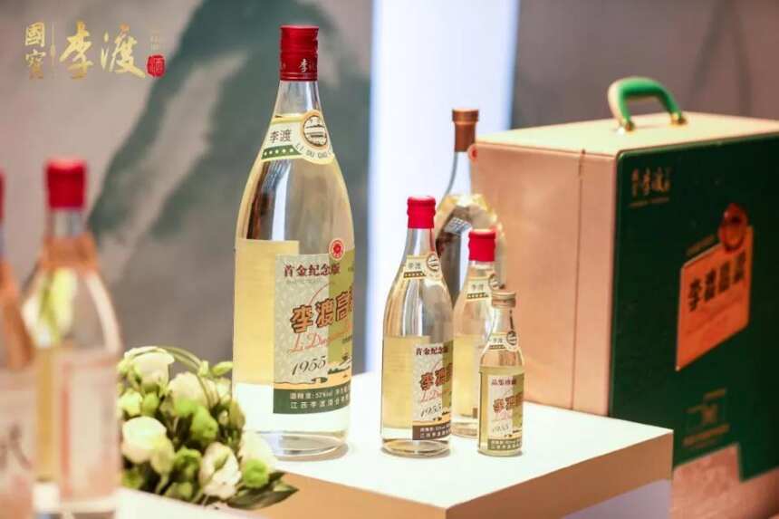中国最贵光瓶酒，国宝李渡创造中国光瓶酒价值标杆