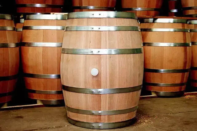 为什么葡萄酒要用橡木桶陈酿？