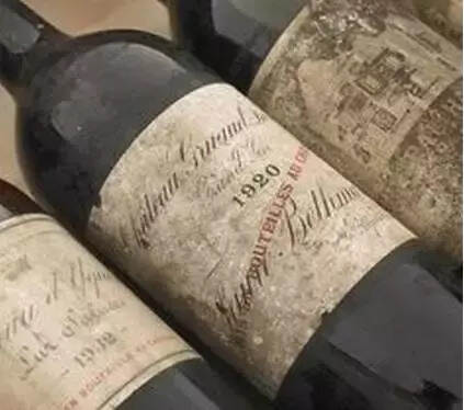 葡萄酒瓶上的年份指的是什么？到底重不重要？