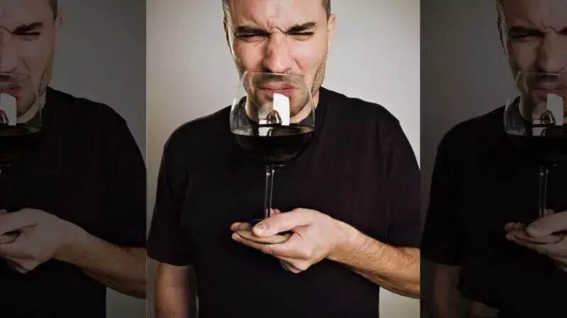 怎样鉴别变质的葡萄酒？