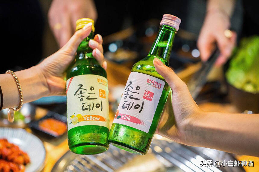 酒量排行第一的韩国人，在我国试图征服白酒，三分钟后被直接抬走