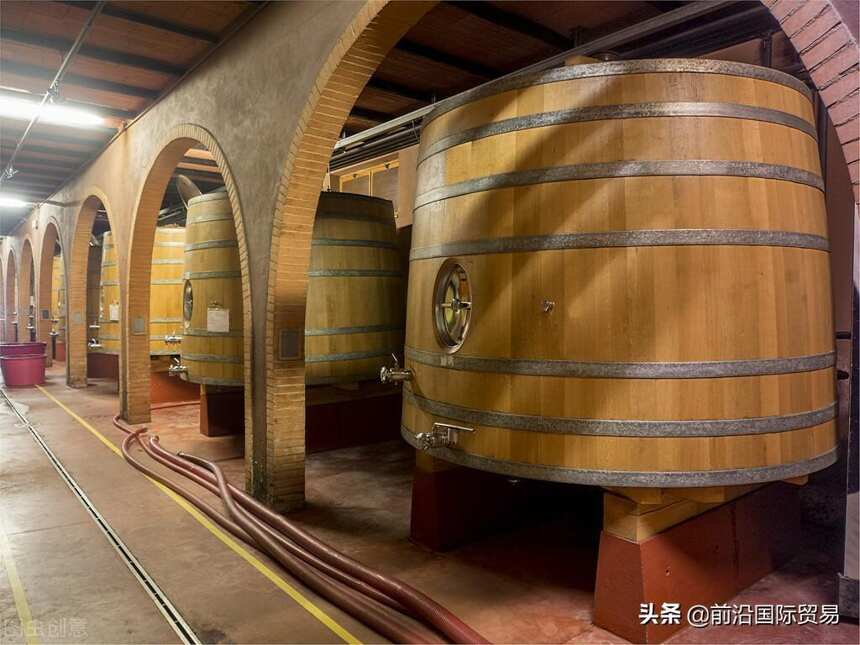 了解红葡萄酒的酿造做品酒高手！红葡萄酒的传统酿造过程