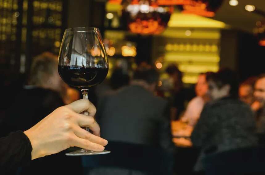 餐饮业动荡波及葡萄酒，别被“收账问题”绊住脚