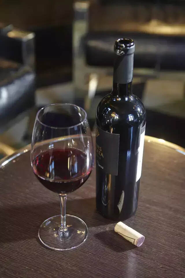 你知道吗？95%的中国最畅销葡萄酒都使用软木塞封装