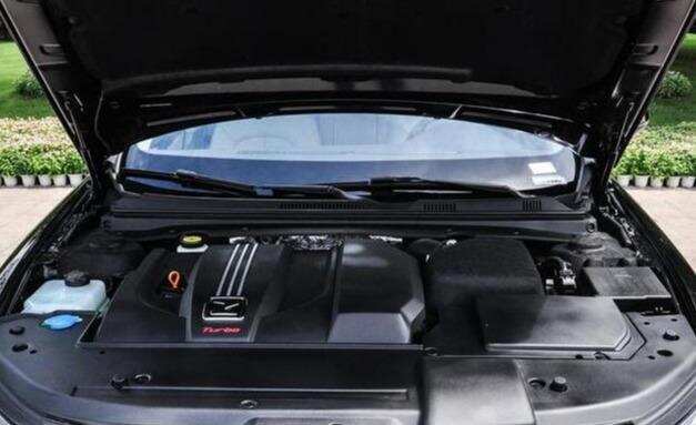 众泰终于将手伸向奥迪，首款C级豪华车精仿奥迪A6，价格仅10万起