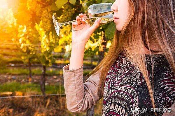 霞多丽白葡萄酒，科普最常见的100种葡萄酒佳酿之霞多丽白葡萄酒