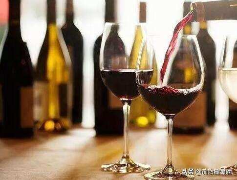 日常饮用的法国餐酒，法国未列入法定产区的葡萄酒统称为餐酒