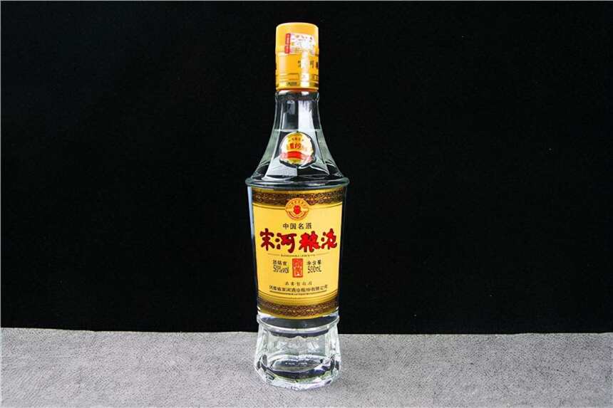 中国4大“光瓶”白酒，全是100%纯粮，好喝不贵，却因颜值被忽略
