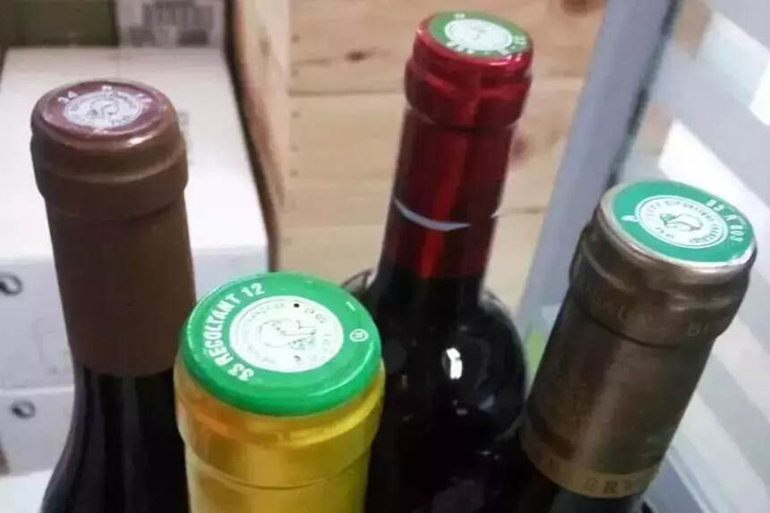 葡萄酒上的这些标志意味着什么？与品质有关吗？