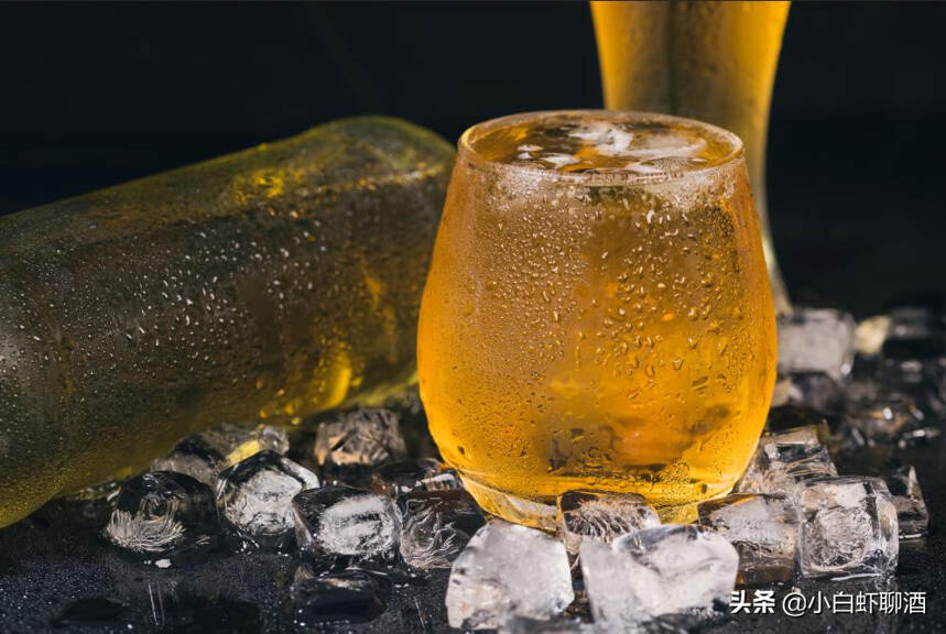 在精酿啤酒的冲击下，工业啤酒还能支撑多久？网友：啤水早该淘汰