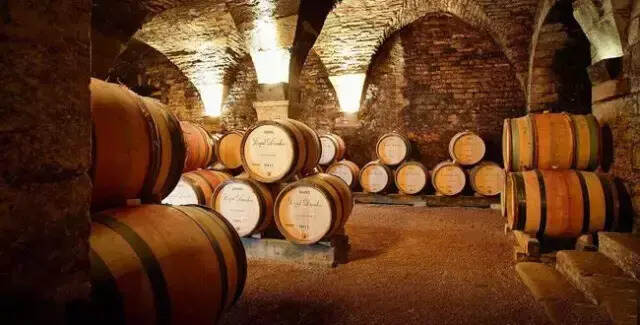 新橡木桶与旧橡木桶酿出来的葡萄酒有什么区别？