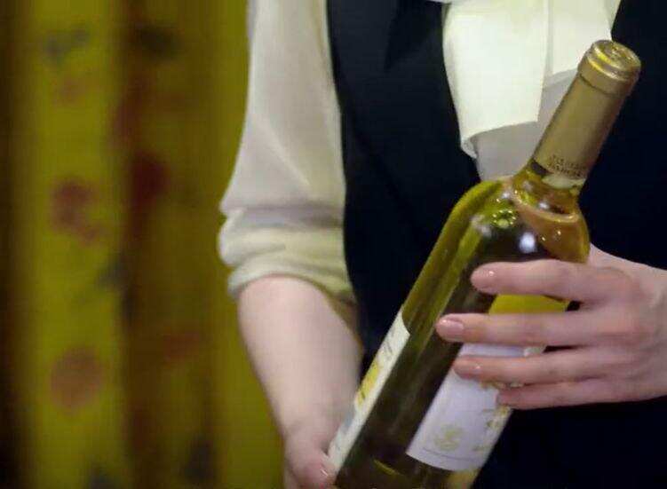 影视剧中这些“尴尬”的葡萄酒瞬间，你发现了吗？