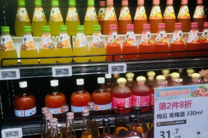 中国低度酒消费市场画像：大商争相切入，小年轻爱爆买