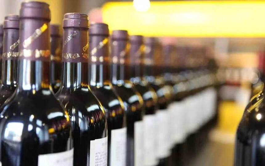 波尔多知名酒商“造假”判刑1年罚款10万欧元，部分假酒流向中国