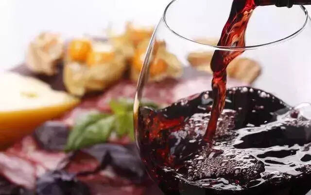 喝葡萄酒的讲究多，尤其这9条禁忌一定要懂！