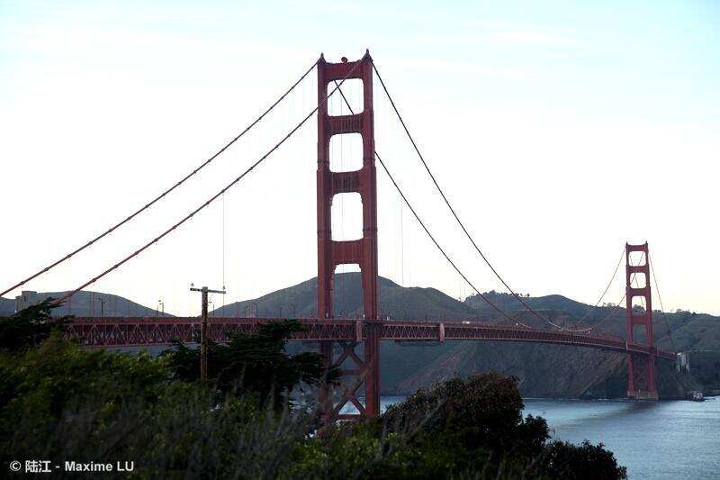 从酒乡Sonoma，过金门大桥到旧金山，围栏剪影，孤帆满月