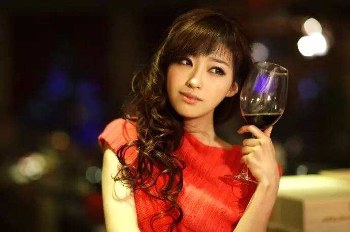 中国人喜欢喝什么样的葡萄酒？