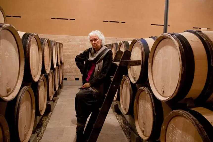 这个酒庄出产世界上最贵的干白葡萄酒，1杯1万元！