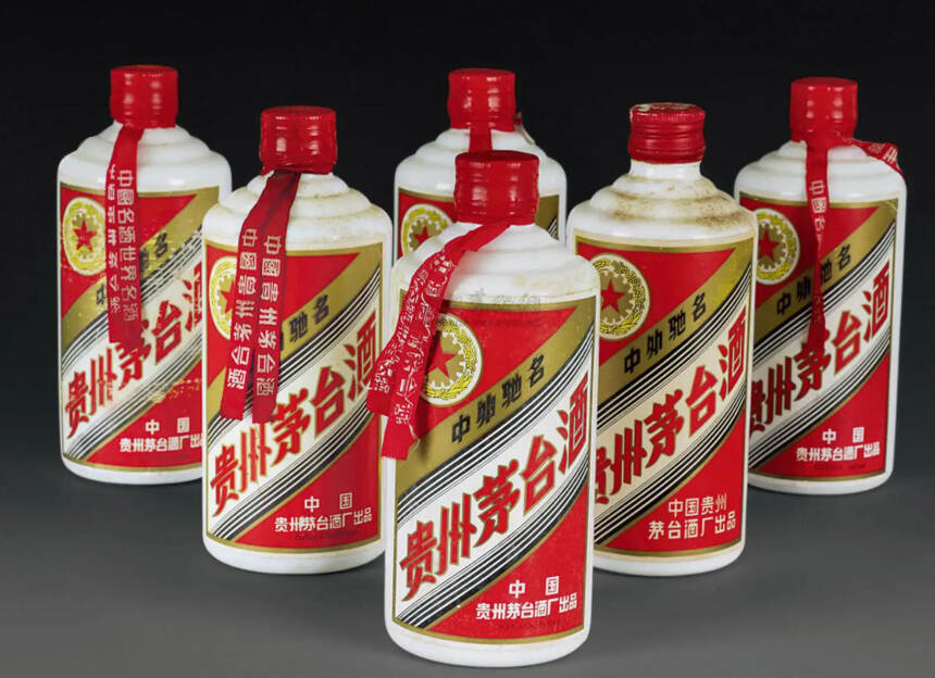 中国白酒也分“一二三线”品牌，一线好酒除茅台五粮液还有这2款