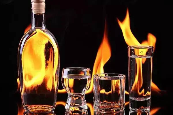 喝酒后，喉咙如火烧一般难受是什么回事？