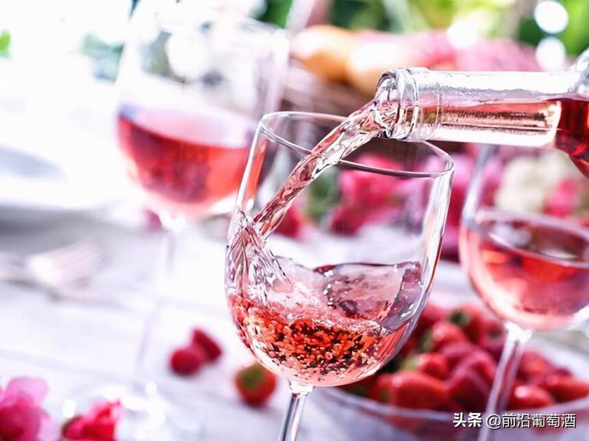 桃红葡萄酒中的贵族——粉红香槟葡萄酒，粉红香槟酒的贵族气质